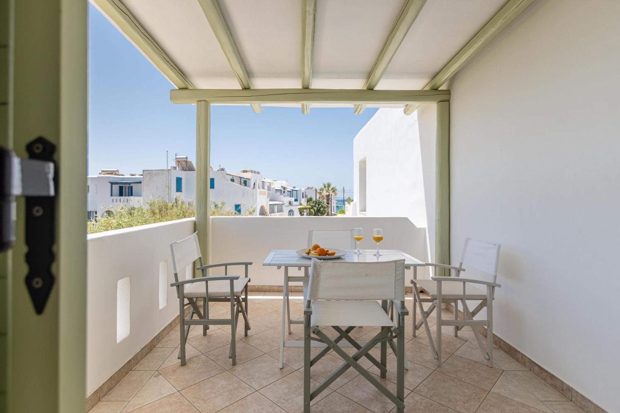 Hotel Fanis Agia Anna  外观 照片