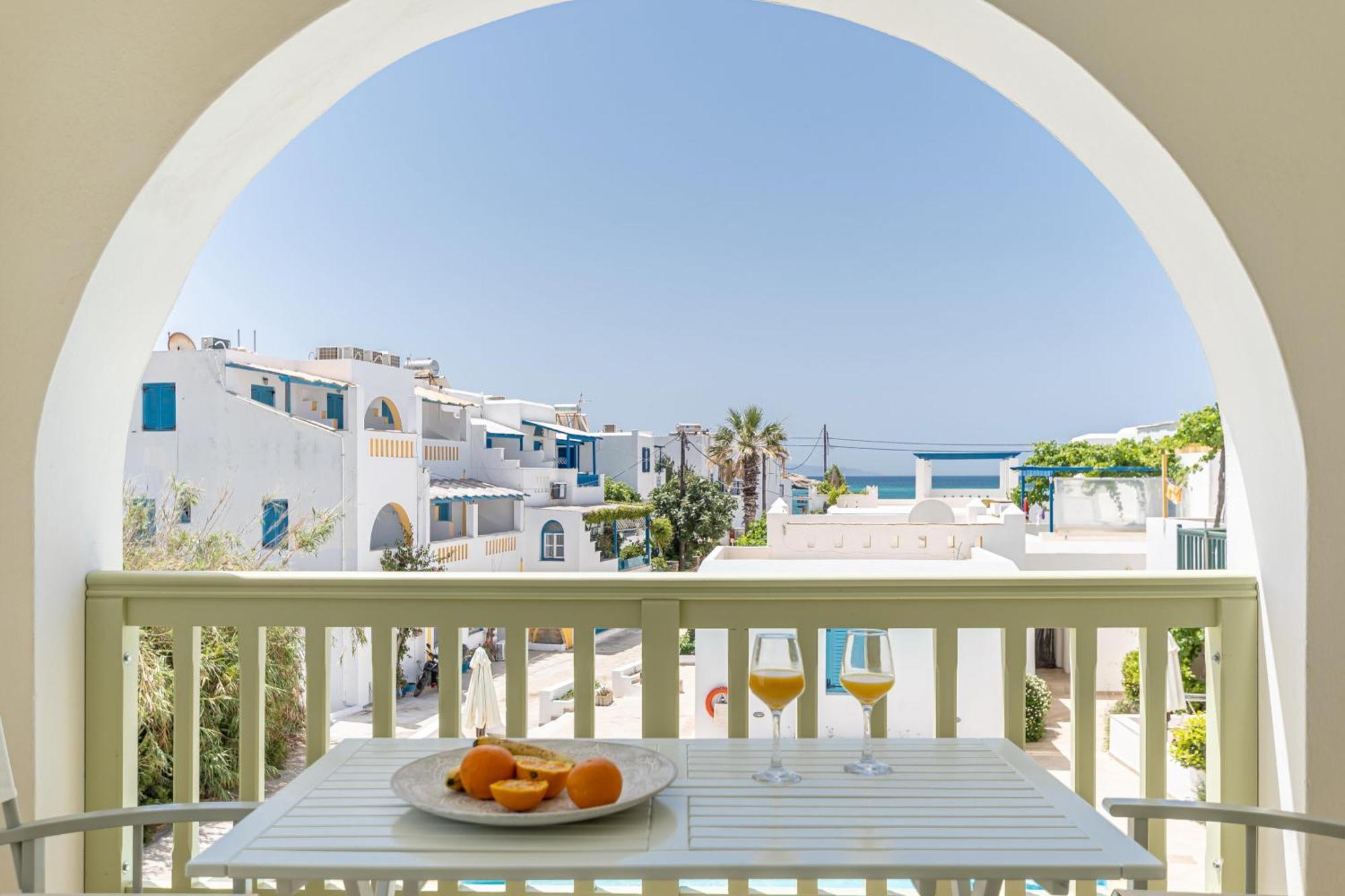 Hotel Fanis Agia Anna  外观 照片